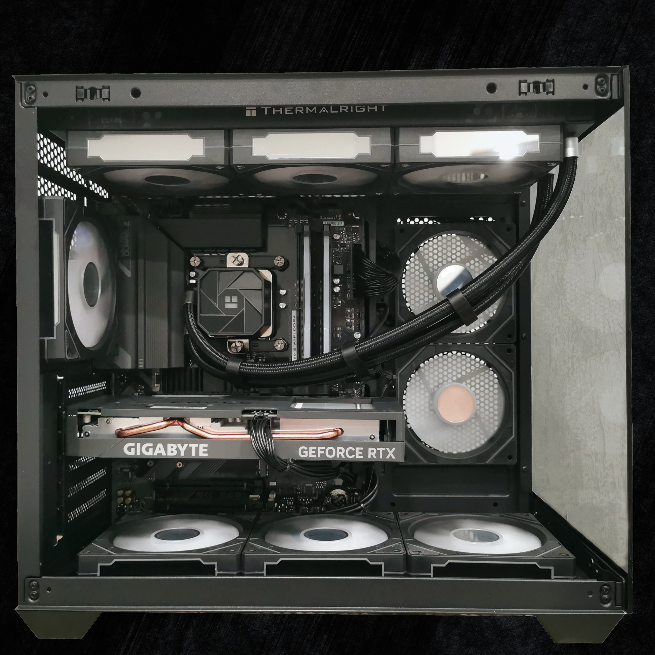 Intel i7-12700KF, RTX 4070Super, 32GB RAM, WiFi & Bluetooth, Win11 Pro, Black